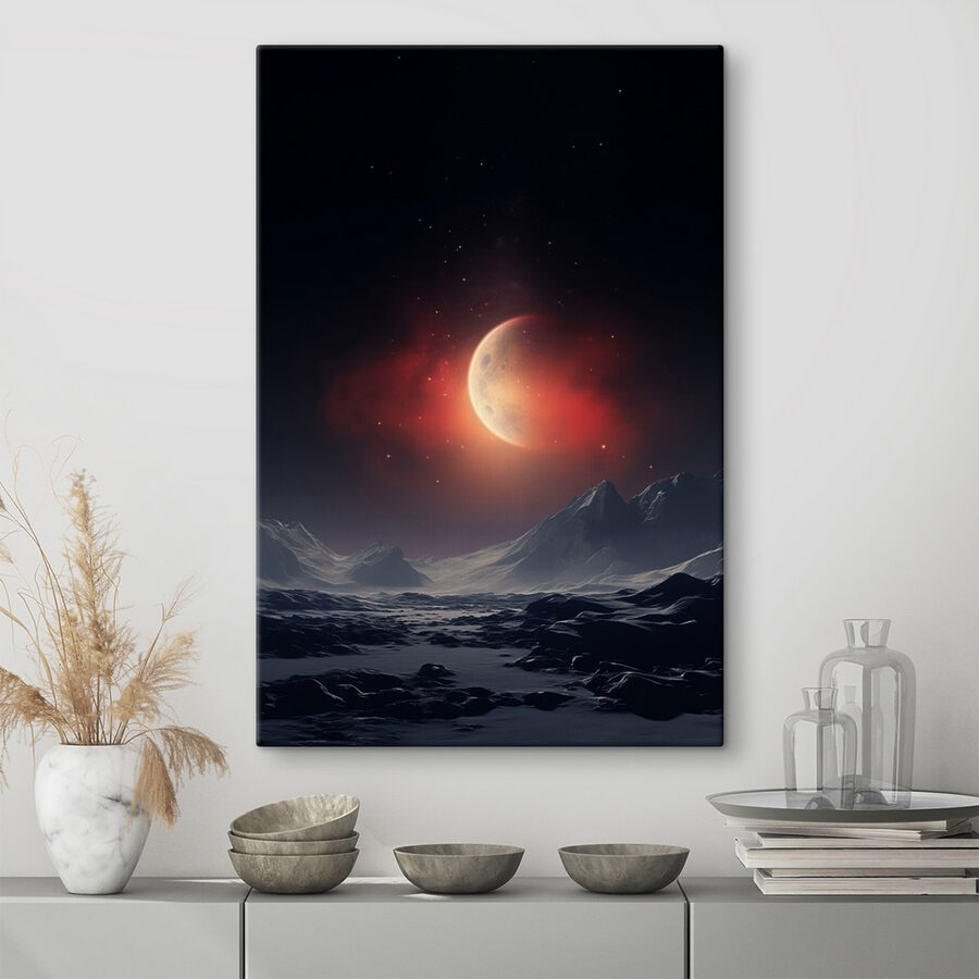 Mond am Himmel über den Bergen