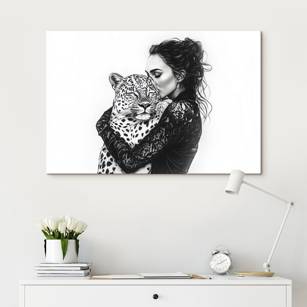 Frau, die einen Leoparden umarmt Frau, die einen Leoparden umarmt