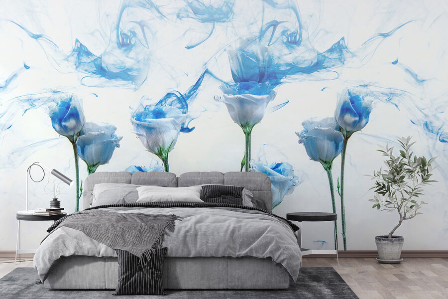 Gruppe von Blumen mit blauer Tinte im Wasser Gruppe von Blumen mit blauer Tinte im Wasser