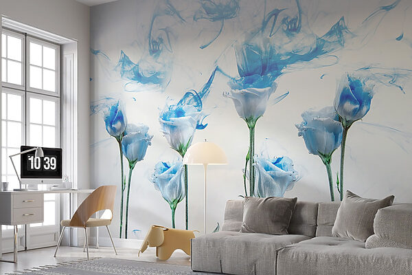 Gruppe von Blumen mit blauer Tinte im Wasser Gruppe von Blumen mit blauer Tinte im Wasser