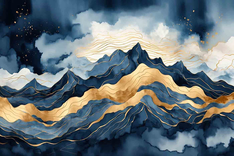Majestätische Berge unter einem wolkenverhangenen Himmel
