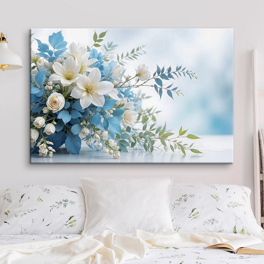 Blumenstrauß aus weißen und blauen Blumen