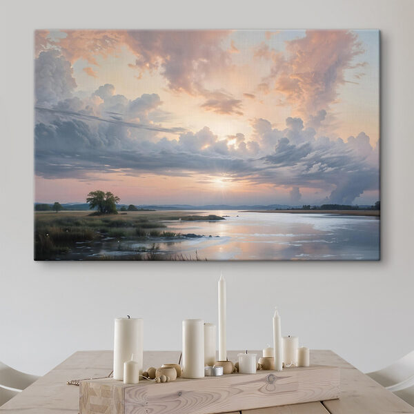 Wasserfläche mit einem Baum und Wolken am Himmel Wasserfläche mit einem Baum und Wolken am Himmel