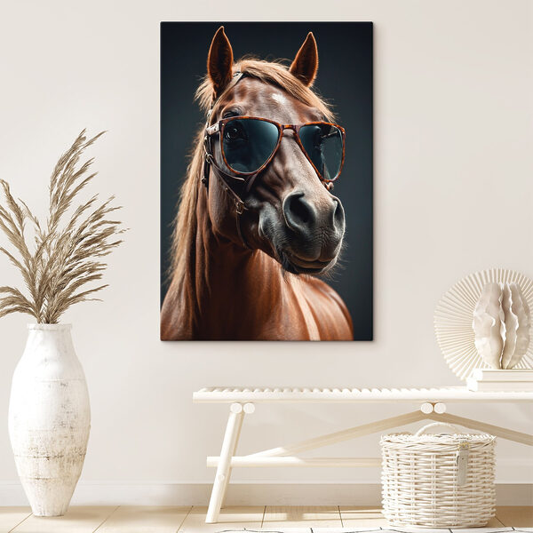 Pferd mit Sonnenbrille Pferd mit Sonnenbrille