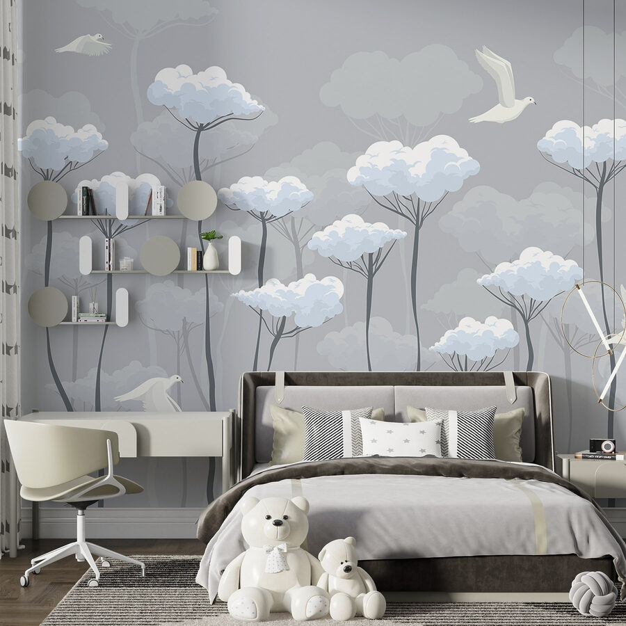 Vögel fliegen in den Wolken