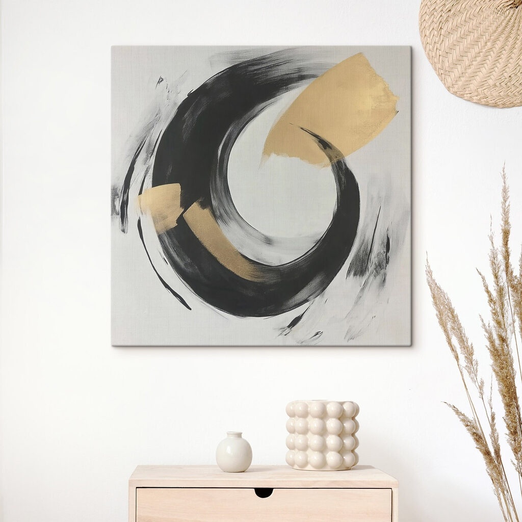 Dynamic interplay of black and white Dynamic interplay of black and white