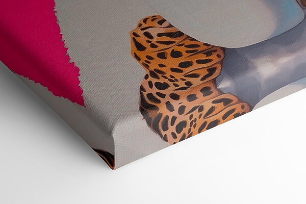 Gemälde eines Leoparden, der ein Gewand und eine Sonnenbrille trägt und eine Tasse hält Gemälde eines Leoparden, der ein Gewand und eine Sonnenbrille trägt und eine Tasse hält