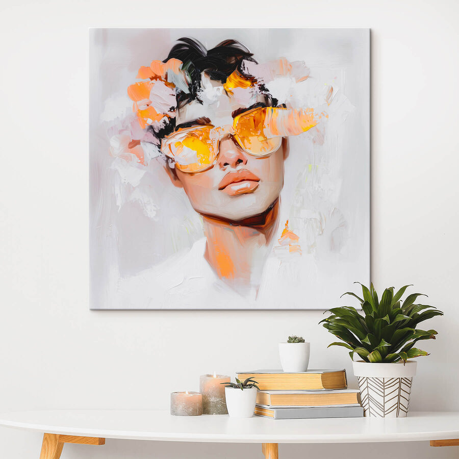 Mann mit Sonnenbrille und Blumen auf dem Kopf