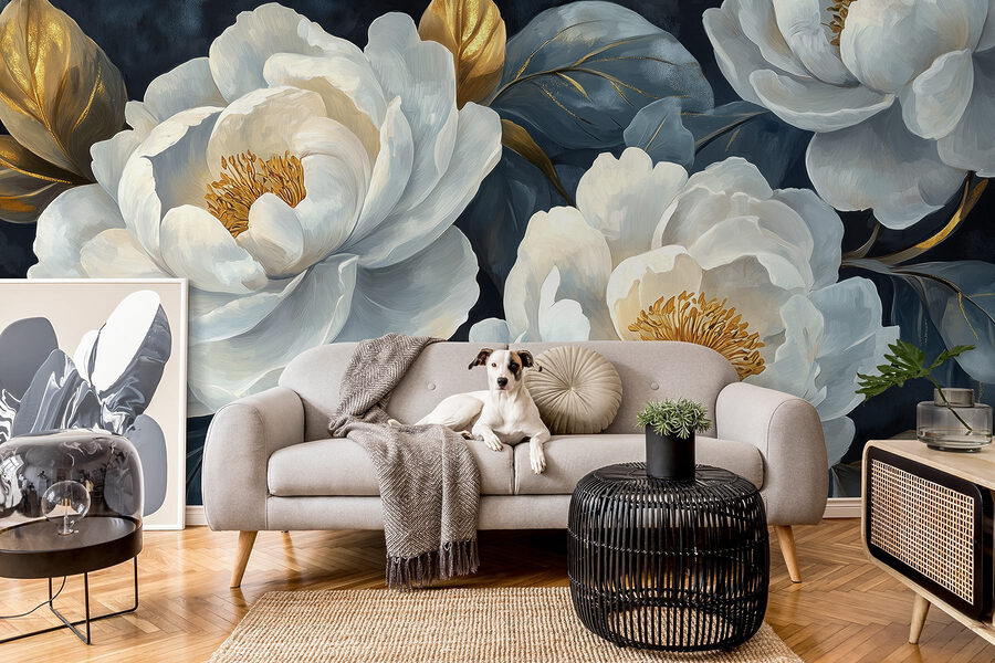 Elegante Blüten vor dunklem Hintergrund.