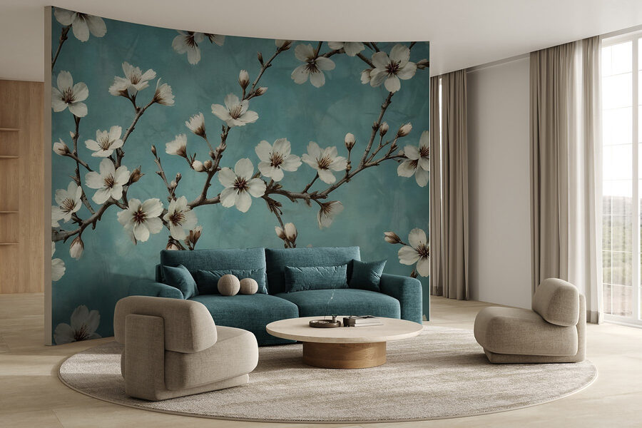 Tanzende Blüten vor blauem Hintergrund