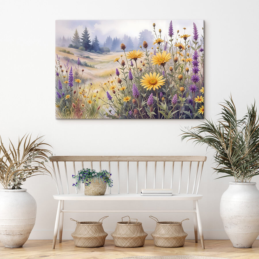 Feld mit Blumen und Gras