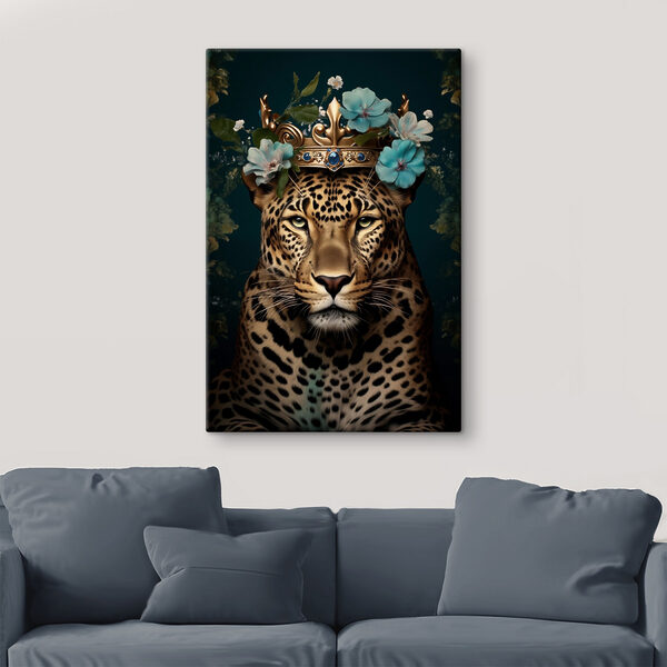 Leopard mit einer Krone und Blumen Leopard mit einer Krone und Blumen