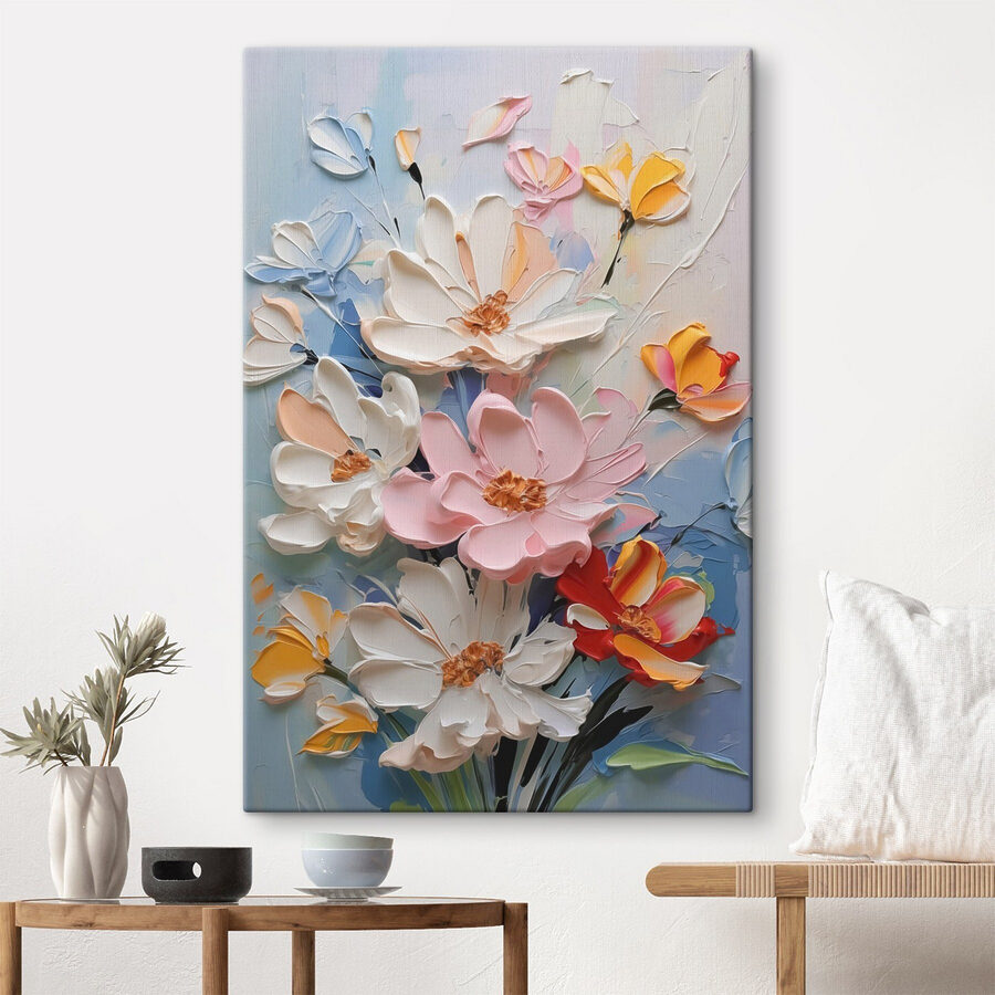 Gemälde mit Blumen an einer Wand Gemälde mit Blumen an einer Wand
