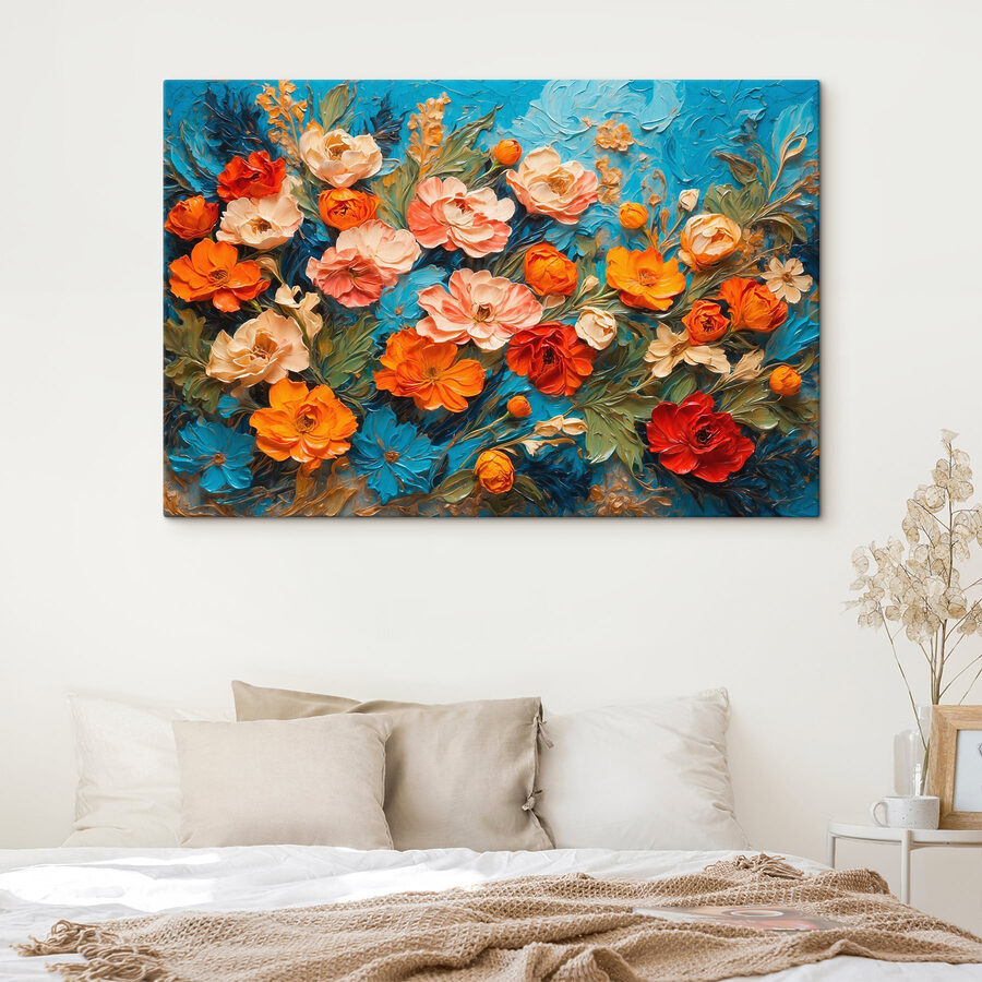 Malerei von Blumen auf einer blauen Fläche Malerei von Blumen auf einer blauen Fläche