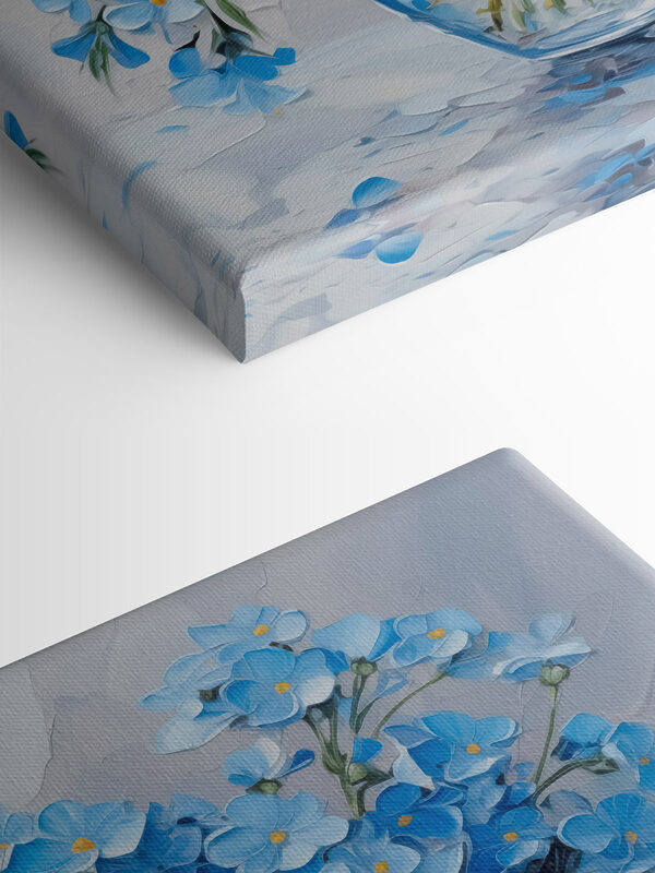 Gemälde mit blauen Blumen in einer Glasvase Gemälde mit blauen Blumen in einer Glasvase