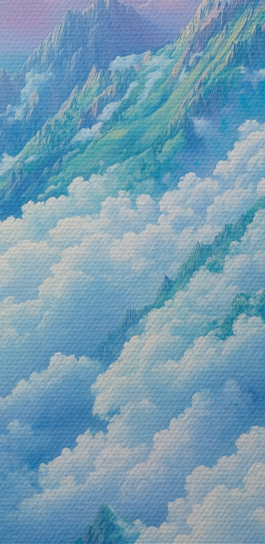 Bergkette mit Wolken und Bäumen