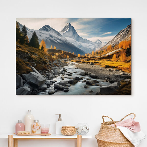 Ein Fluss fließt durch ein Tal mit Bergen im Hintergrund Ein Fluss fließt durch ein Tal mit Bergen im Hintergrund