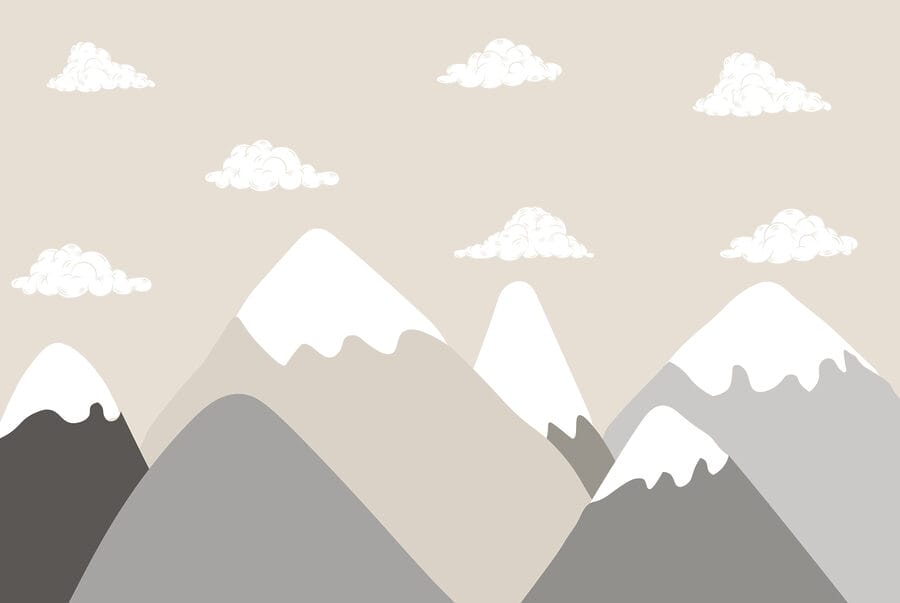 Bergkette mit Wolken