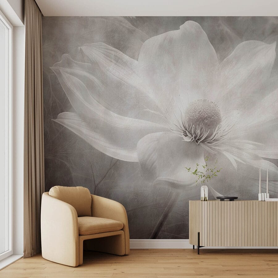 Weiße Blüte mit schwarzer Mitte