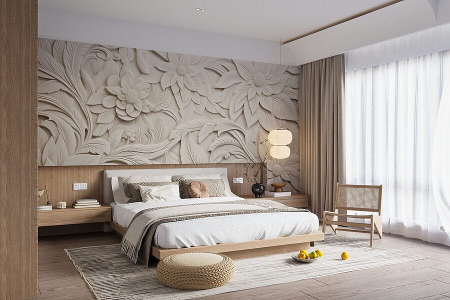 Weiße Wand mit Blumen und Blättern