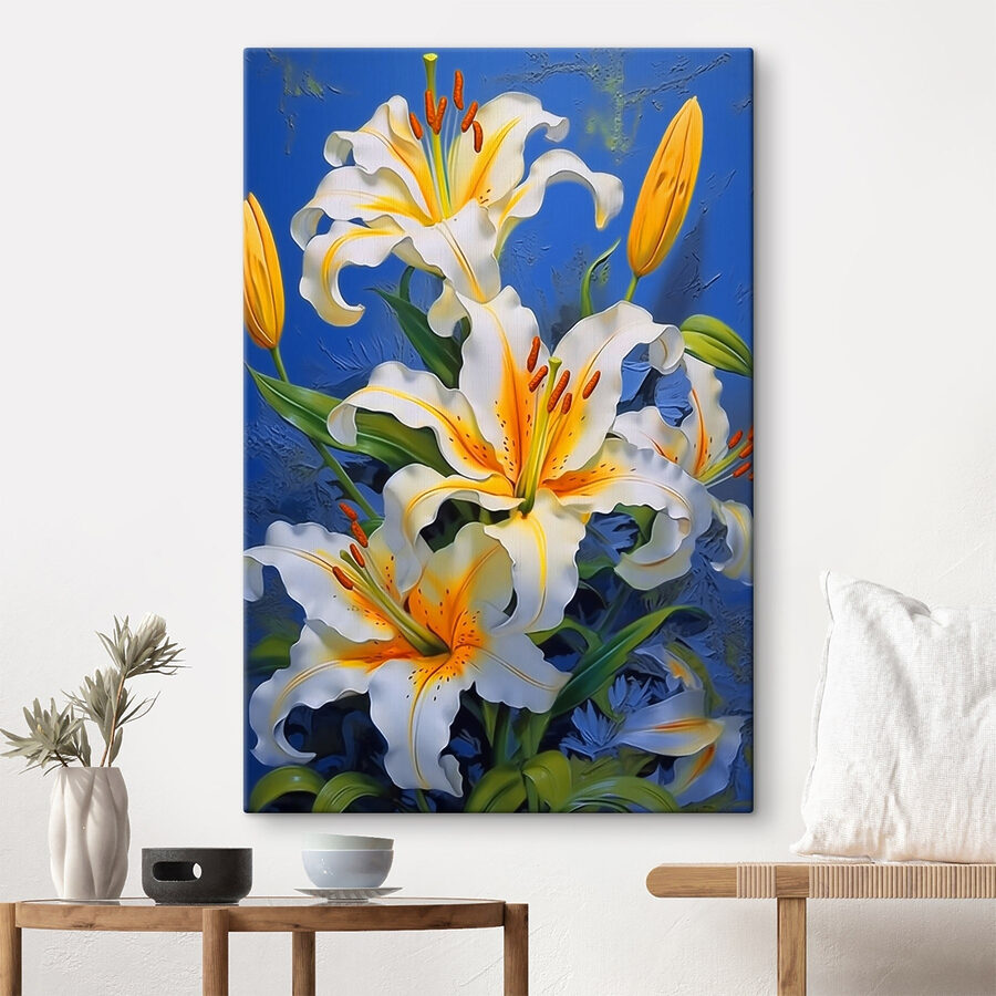 Lebendige Lilien vor blauem Hintergrund.