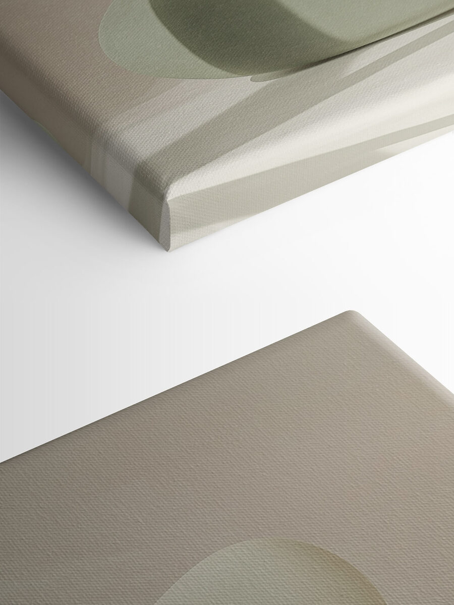 Stapel von Steinen auf einem Tisch Stapel von Steinen auf einem Tisch