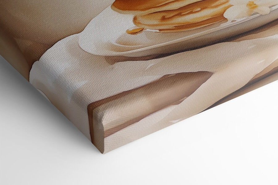 Stapel von Pfannkuchen mit Blumen obenauf