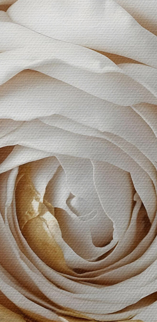 Exquisite Blumenkunst in Weiß und Gold Exquisite Blumenkunst in Weiß und Gold