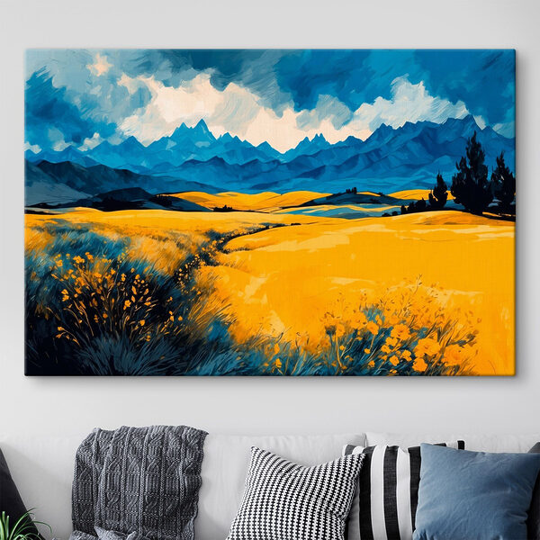 Gelbes Feld mit Bergen im Hintergrund Gelbes Feld mit Bergen im Hintergrund