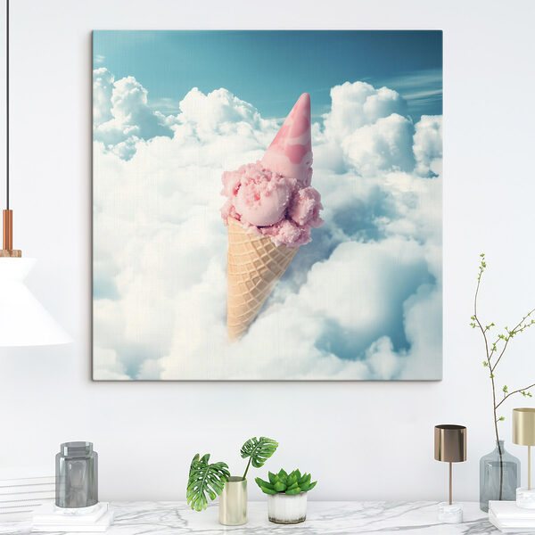 Rosa Eiswaffel in den Wolken Rosa Eiswaffel in den Wolken