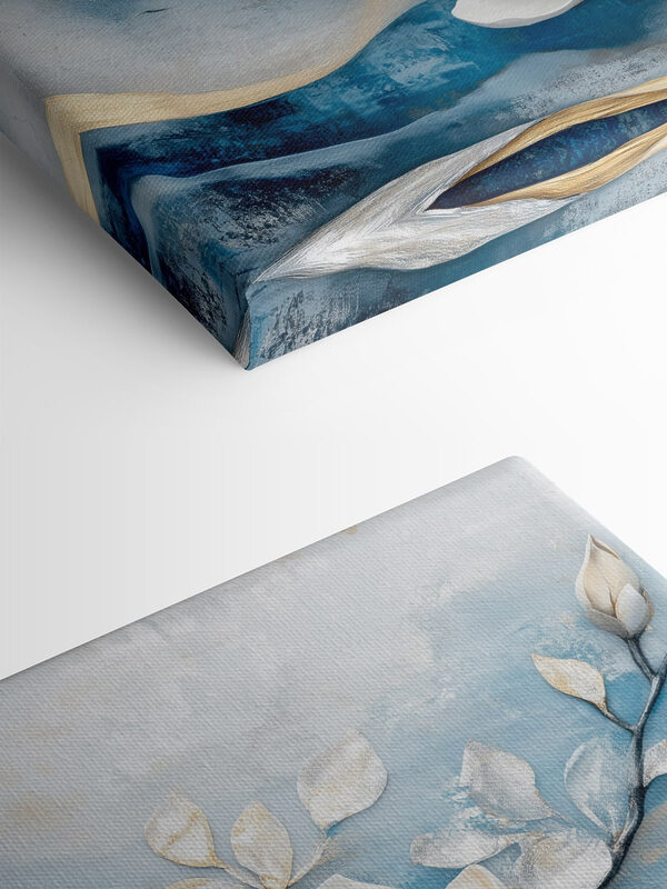 Weiße Blumen auf blauem Hintergrund Weiße Blumen auf blauem Hintergrund