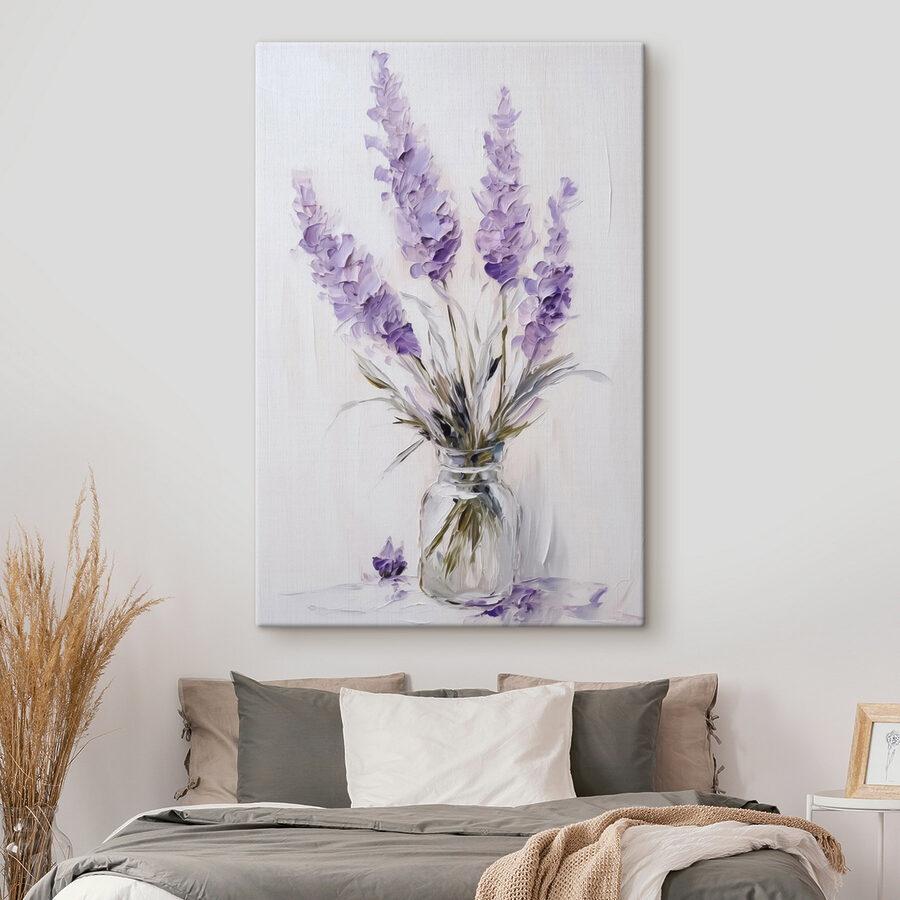 Gemälde mit lila Blumen in einer Glasvase