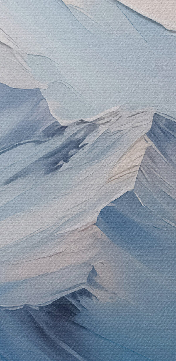 Bergkette mit Schnee Bergkette mit Schnee