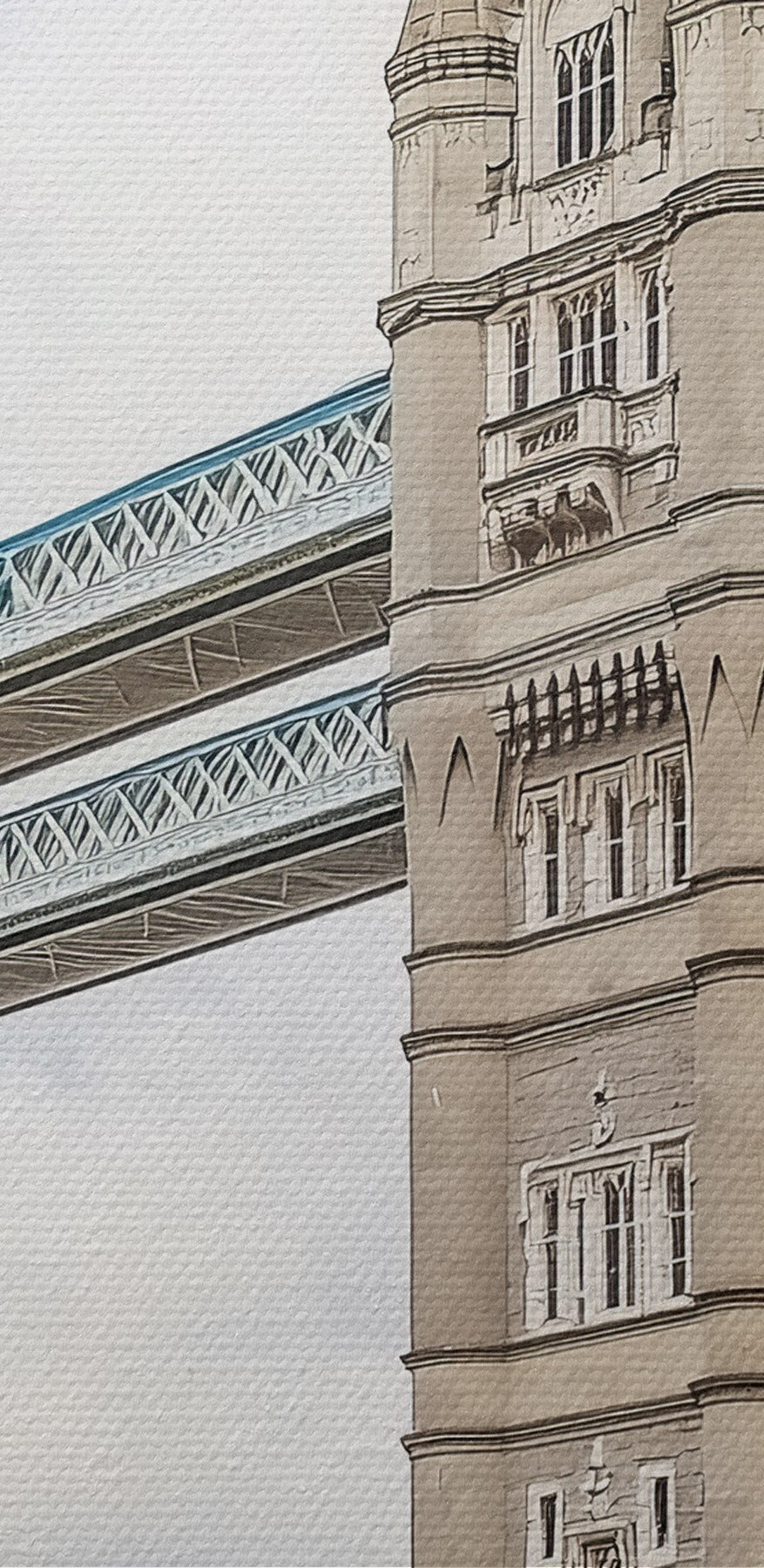 Brücke mit Türmen und einer Brücke über das Wasser