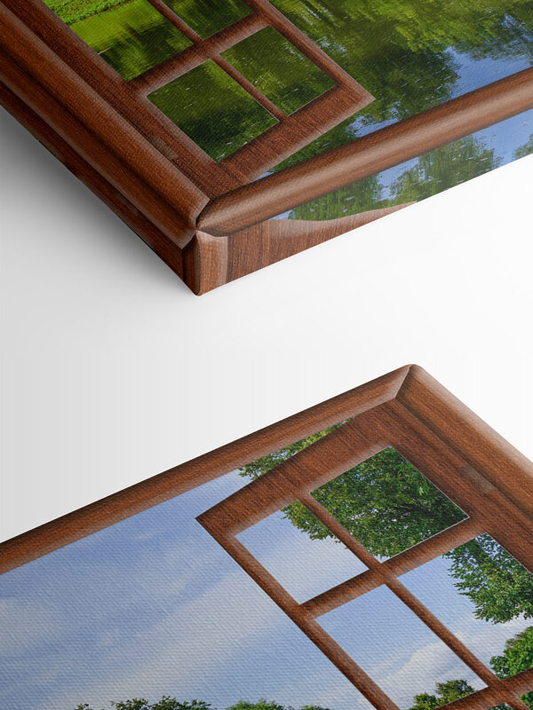 Ein Fenster mit einem See und Bäumen Ein Fenster mit einem See und Bäumen