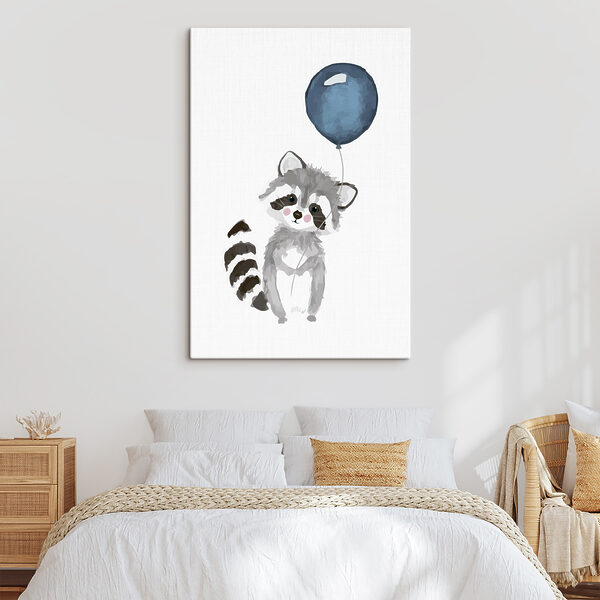 Ein Waschbär hält einen Luftballon Ein Waschbär hält einen Luftballon