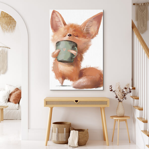 Ein Fuchs hält einen Becher Ein Fuchs hält einen Becher