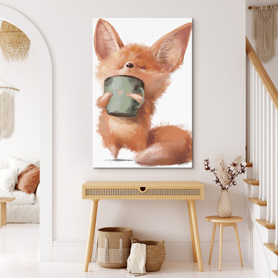 Ein Fuchs hält einen Becher Ein Fuchs hält einen Becher