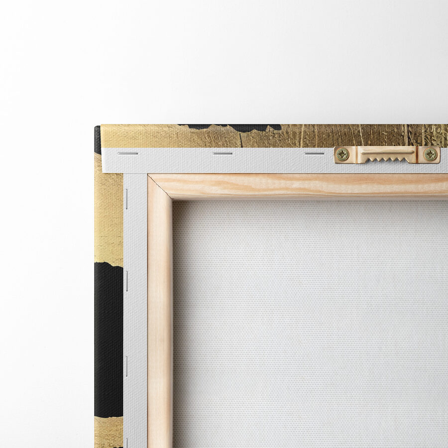Zerbrochene Eleganz in Monochrom und Metallic