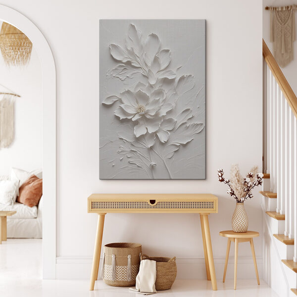 Eine weiße Blume mit Blättern Eine weiße Blume mit Blättern
