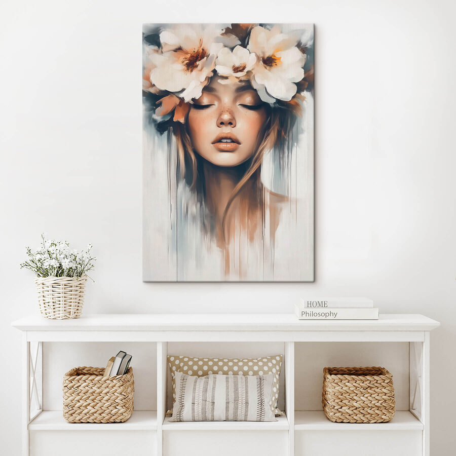 Frau mit Blumen im Haar