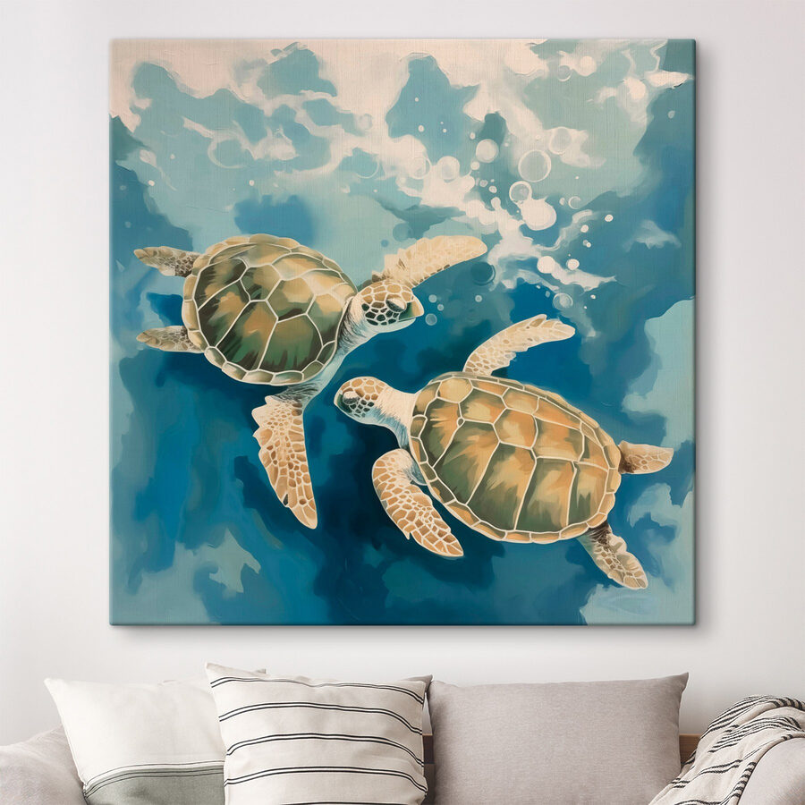 Ein paar Schildkröten schwimmen im Wasser