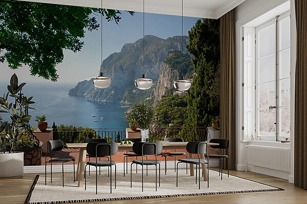Balkon mit Blick auf ein Gewässer Balkon mit Blick auf ein Gewässer