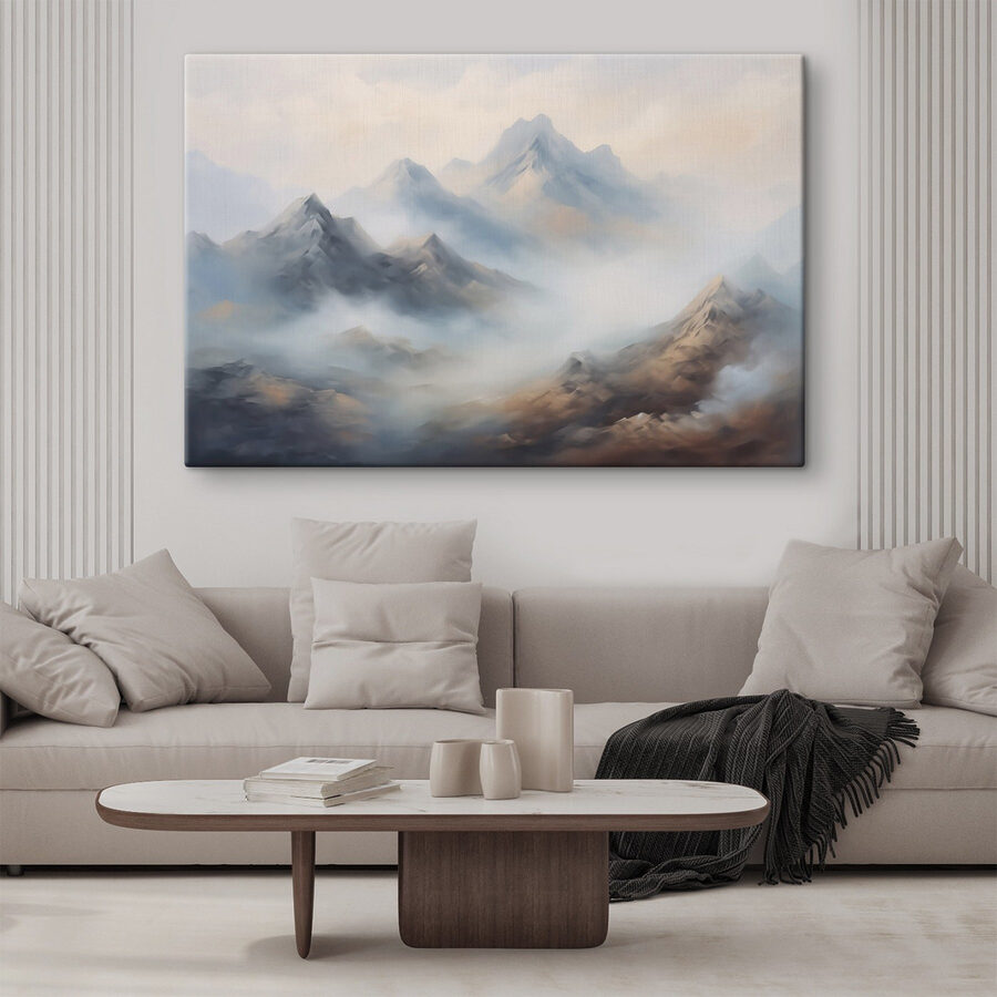Bergkette mit Wolken