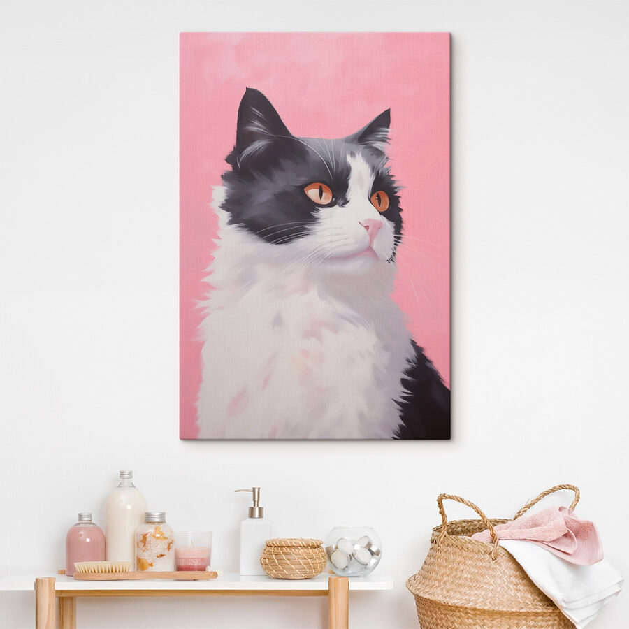 Schwarz-weiße Katze mit orangefarbenen Augen Schwarz-weiße Katze mit orangefarbenen Augen