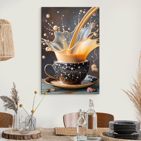 Spritzer Flüssigkeit in einer Tasse Spritzer Flüssigkeit in einer Tasse
