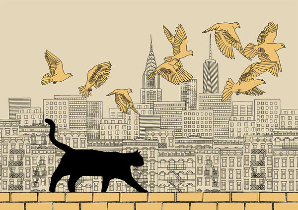 Katze, die auf einer Mauer läuft, während am Himmel Vögel fliegen Katze, die auf einer Mauer läuft, während am Himmel Vögel fliegen