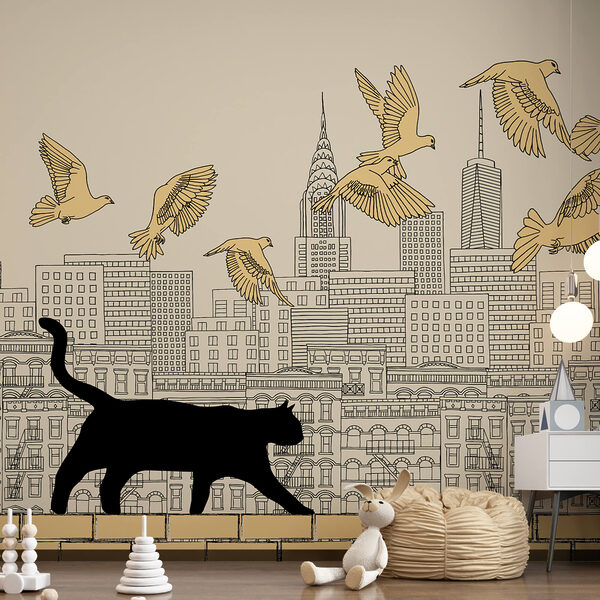 Katze, die auf einer Mauer läuft, während am Himmel Vögel fliegen Katze, die auf einer Mauer läuft, während am Himmel Vögel fliegen