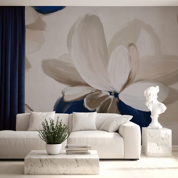 Zarte Blütenblätter in Erdtönen