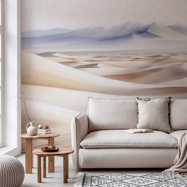 Wüstenlandschaft mit Bergen im Hintergrund